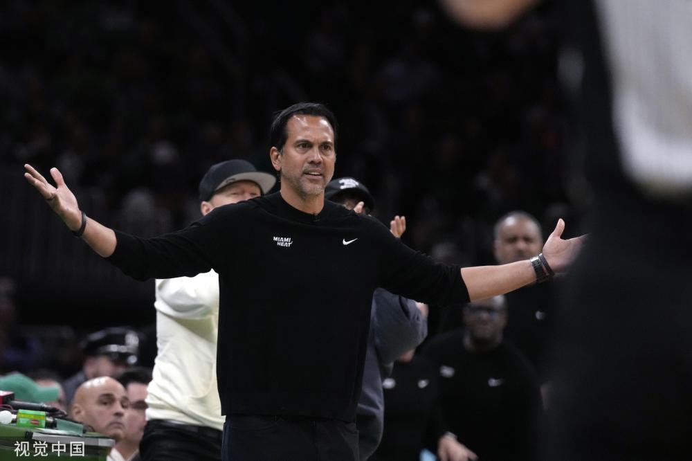 防守反击 防守反击