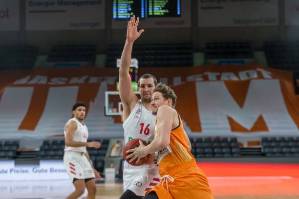 杀和精确的 杀和精确的